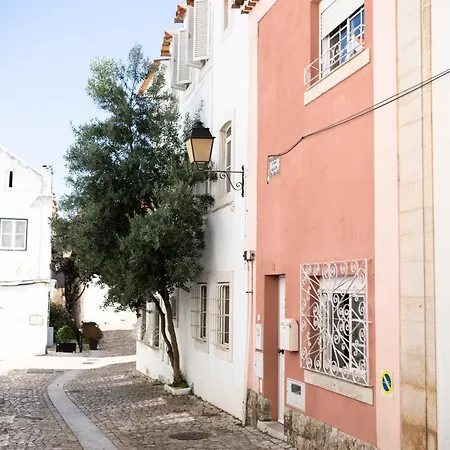 Escape Walk To Old Town & Wac * Cascais